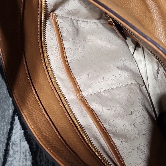 MICHAEL MICHAEL KORS BEDFORD LARGE SOFT BROWN LEATHER SHOULDER BAG PURSE - Picture 10 of 13